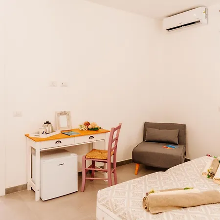 Domo Mediterranea Affittacamere-guest House 3*