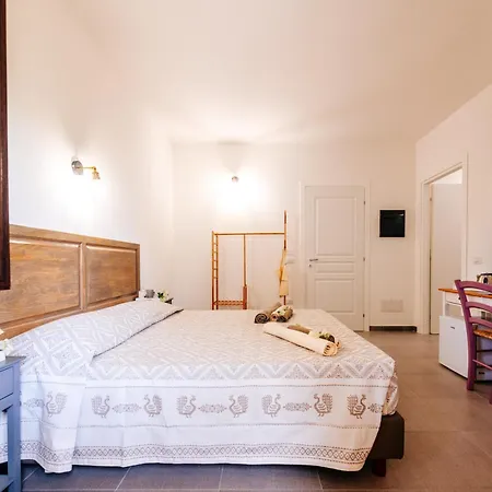 Pensión Domo Mediterranea Affittacamere-guest House 3*