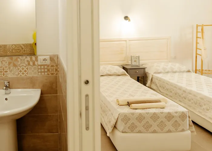 Domo Mediterranea Affittacamere-guest House SantʼAntìoco