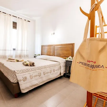 Domo Mediterranea Affittacamere-guest House SantʼAntìoco