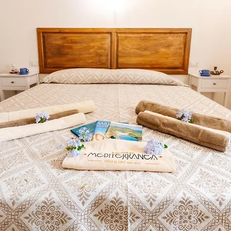 Domo Mediterranea Affittacamere-guest House * SantʼAntìoco