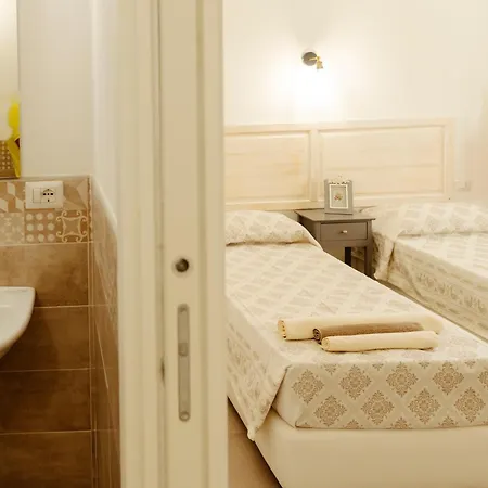 Domo Mediterranea Affittacamere-guest House SantʼAntìoco