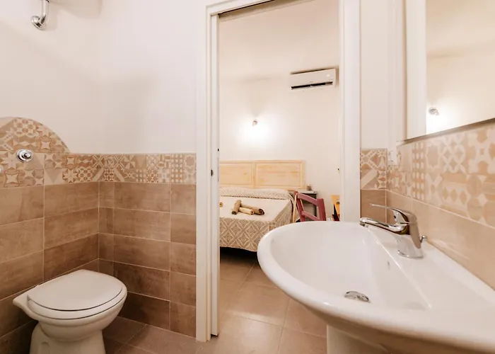 Vendégház Domo Mediterranea Affittacamere-guest House SantʼAntìoco
